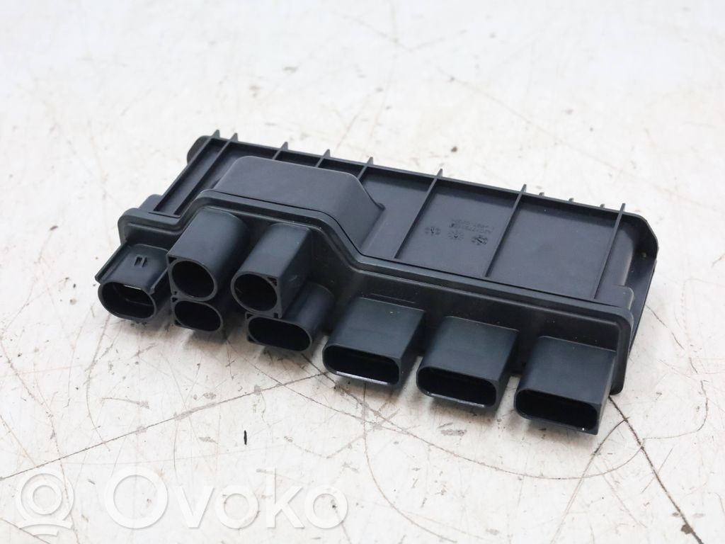 BMW X5 G05 Voltage converter/converter module 