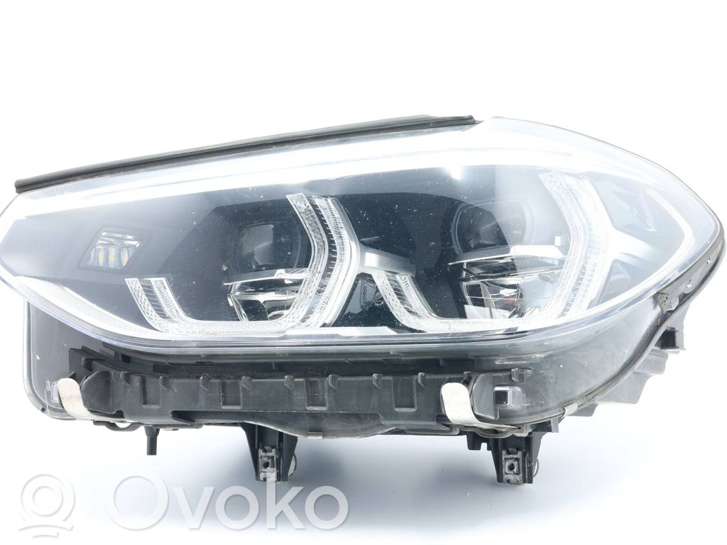 BMW X3 G01 Lampa przednia 
