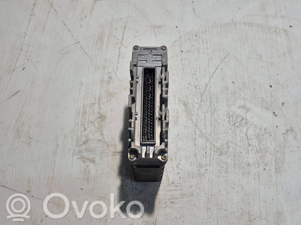 Volkswagen PASSAT B4 Engine control unit/module 