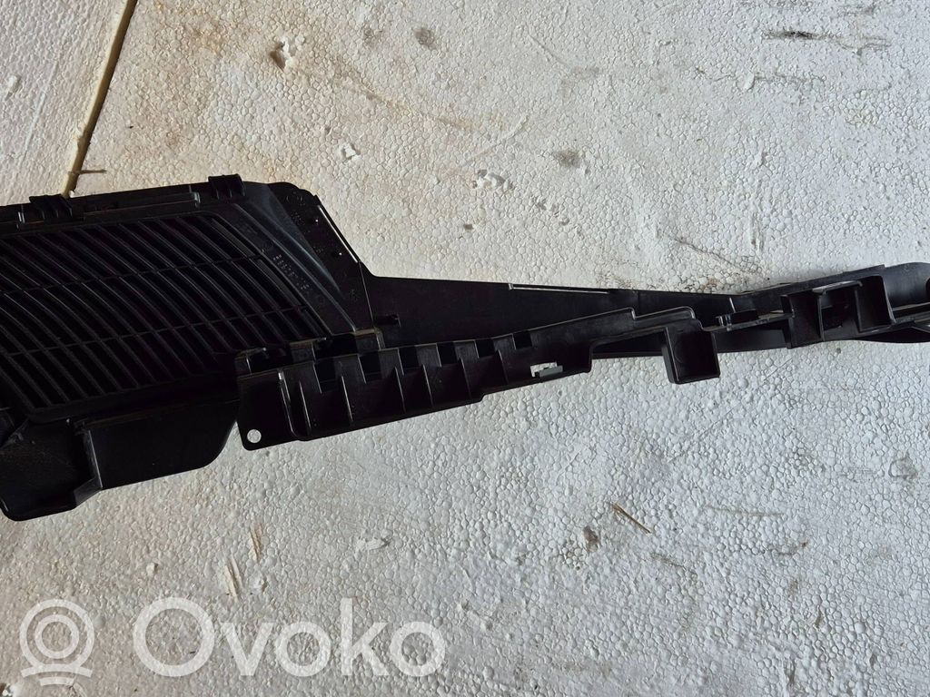 Mocowanie półki/rolety bagażnika   6781969,10834110