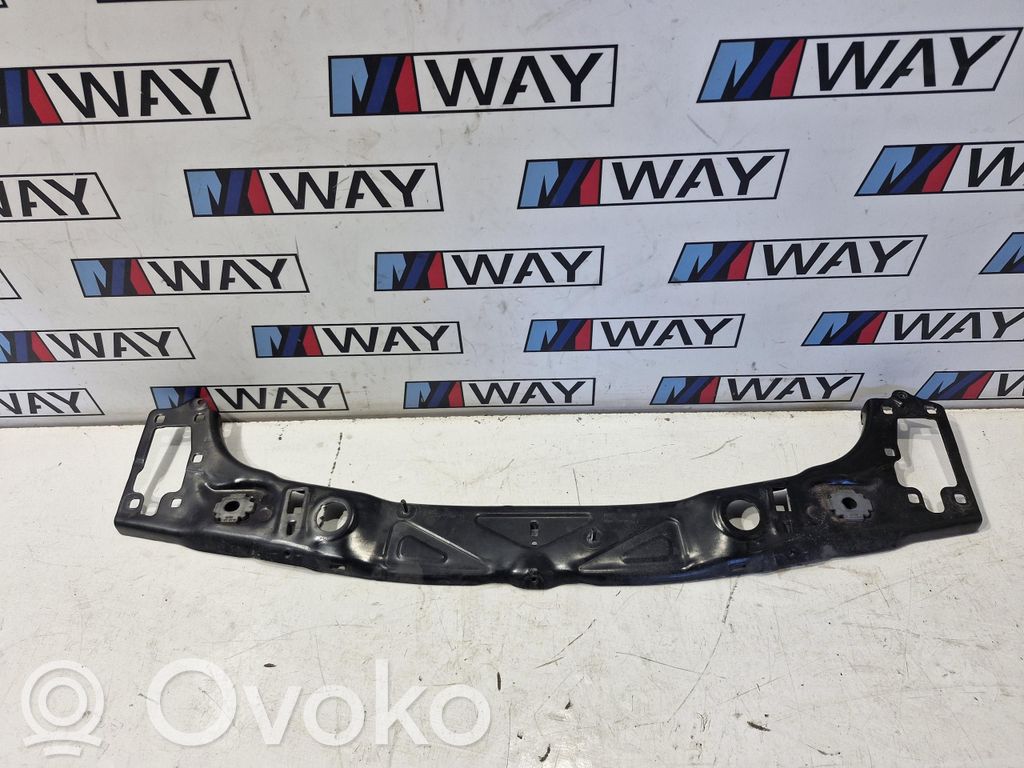 BMW 2 F45 Apdaila variklio dangčio spynos 