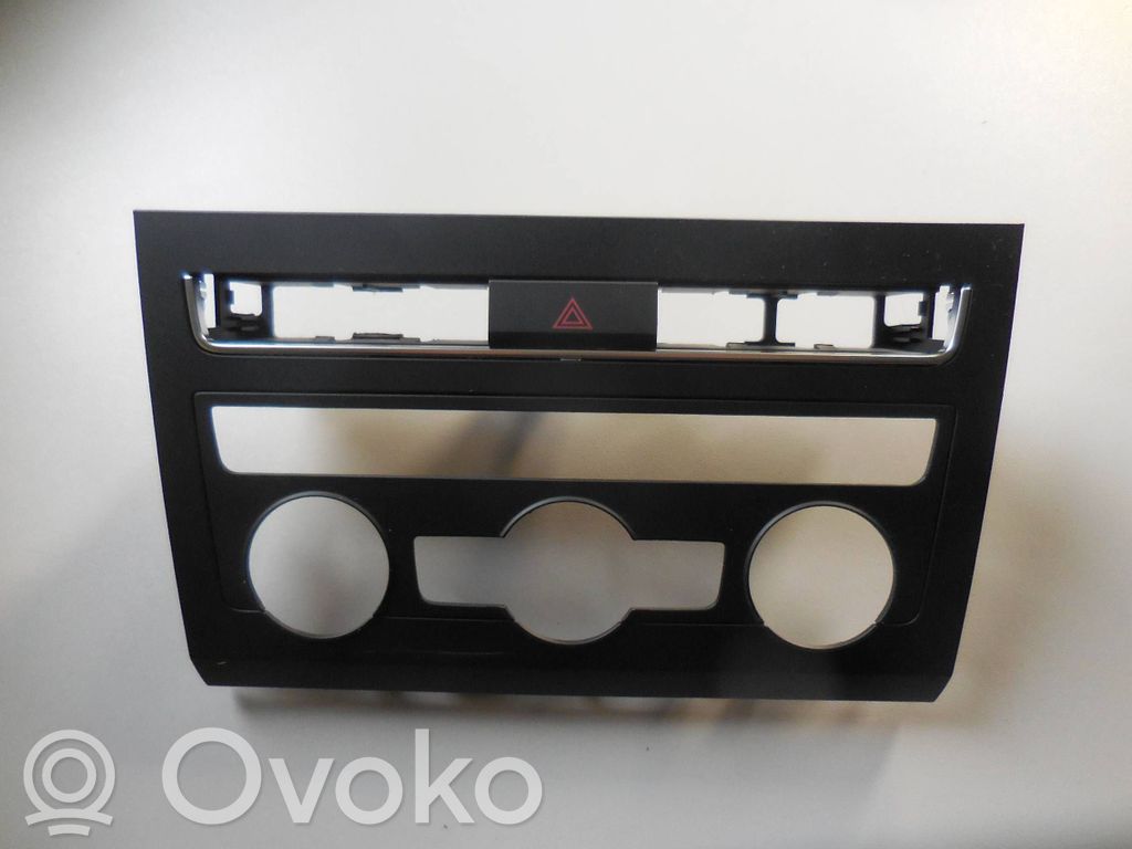Other switches/knobs/shifts   575858060E