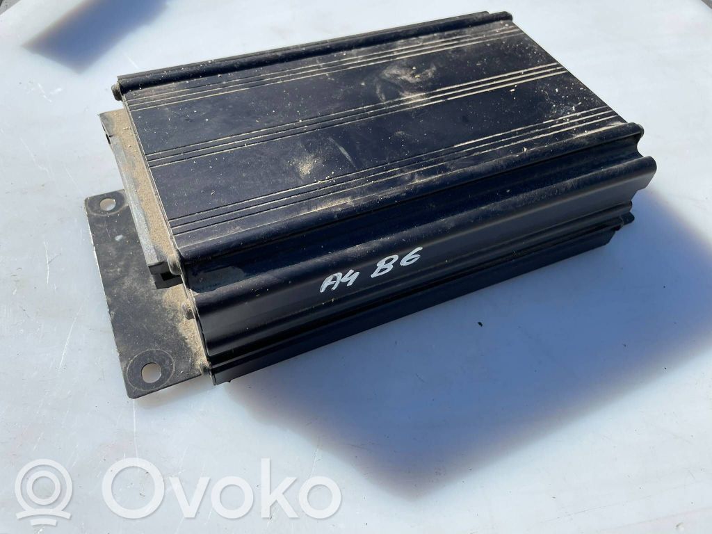 Audi A4 S4 B6 8E 8H Amplificatore 