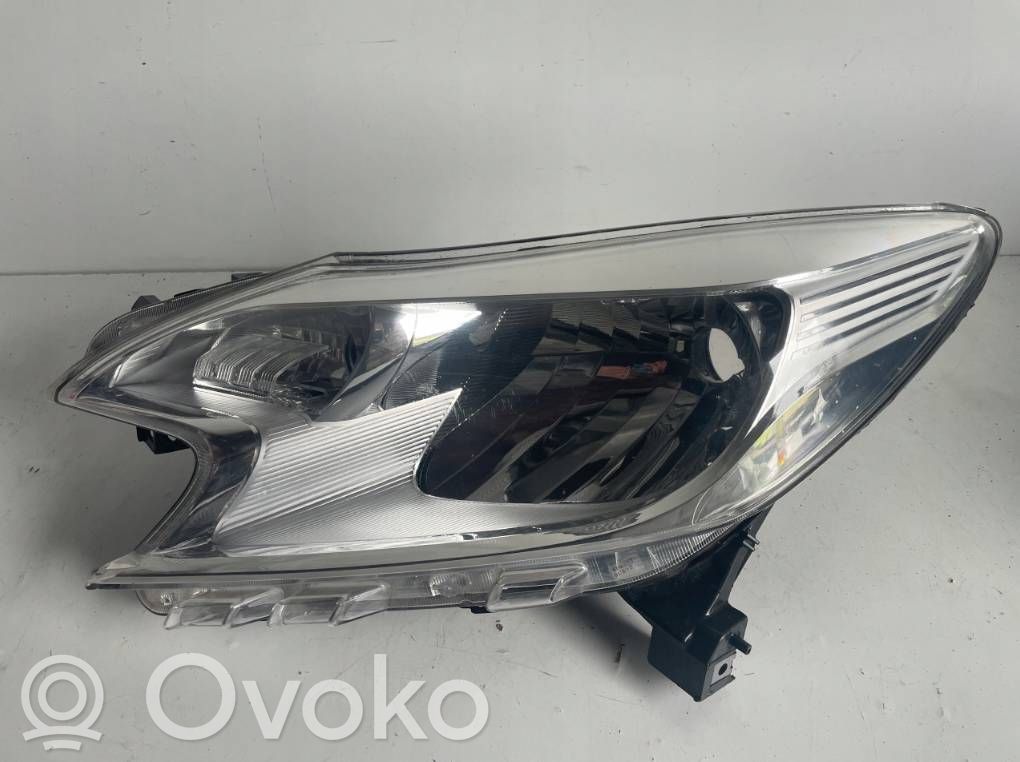 Nissan Note (E12) Headlight/headlamp 