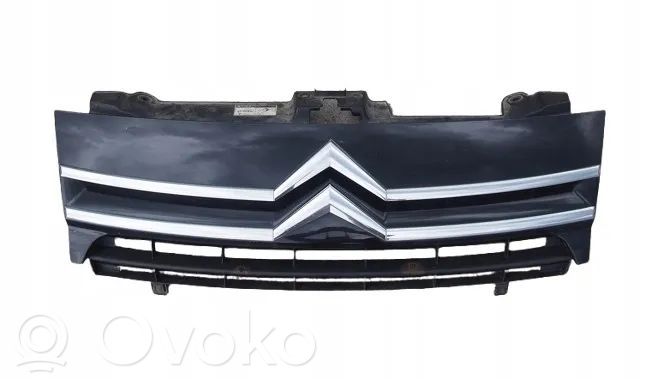 Front bumper upper radiator grill   1497645077,1497648077