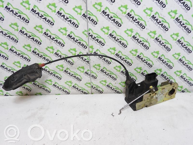 Ford Transit Priekšpusē slēdzene 