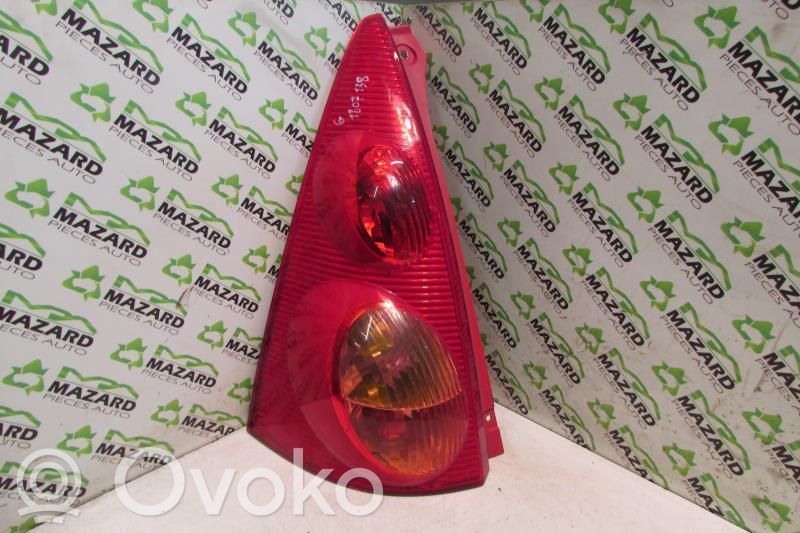 Peugeot 107 Aizmugurējais lukturis virsbūvē 
