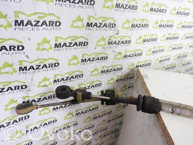 Ford Focus Gear shift cable linkage 