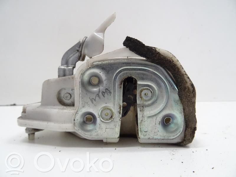 Mazda 2 Galinių durų spyna 