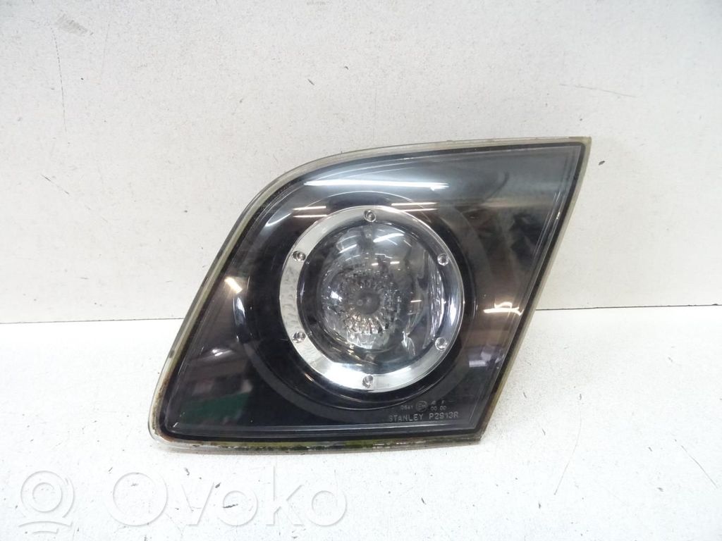 Mazda 3 I Lampy tylnej klapy bagażnika 