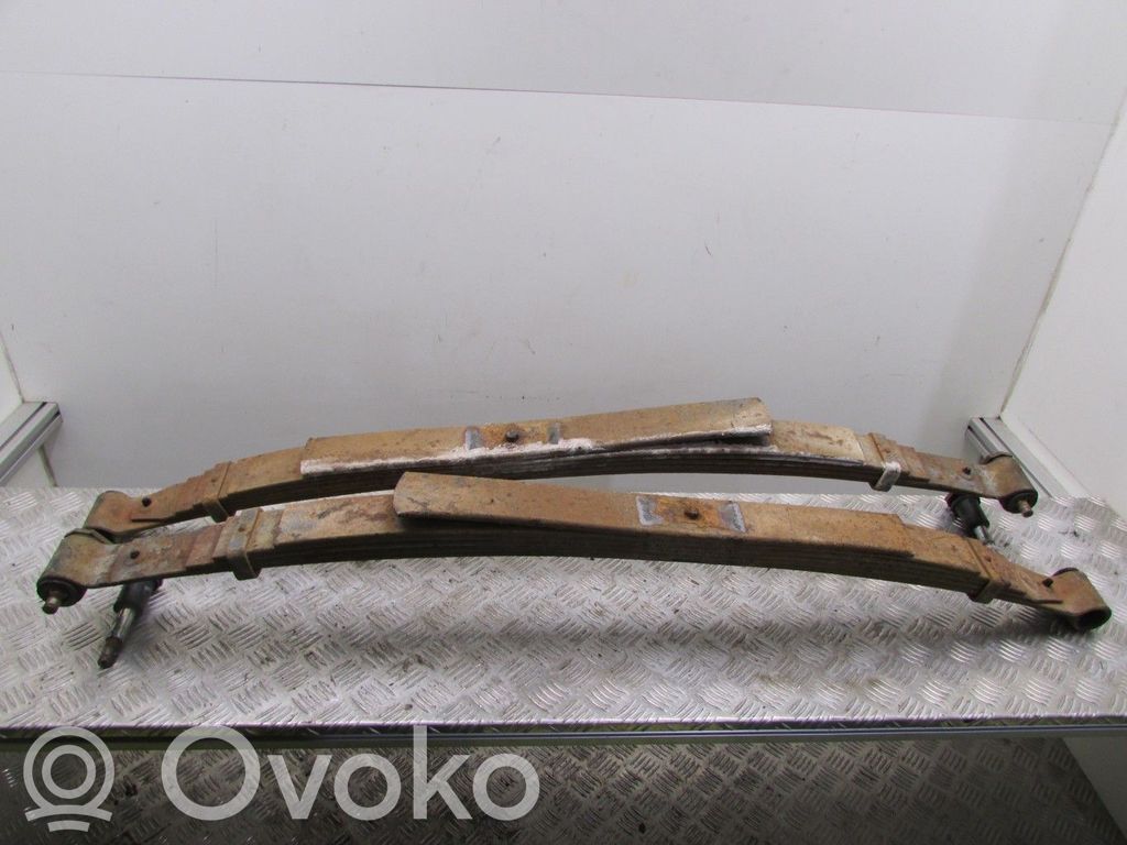 Rear leaf spring