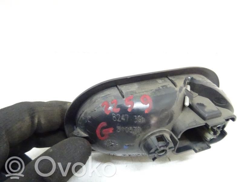 Renault Clio III Manecilla interna puerta delantera 