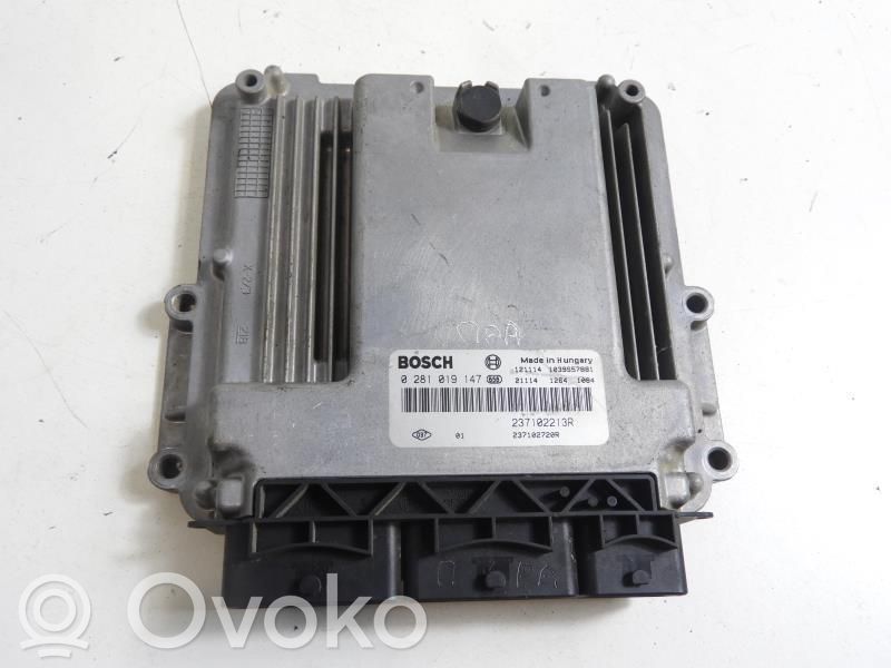 Renault Clio IV Engine control unit/module 
