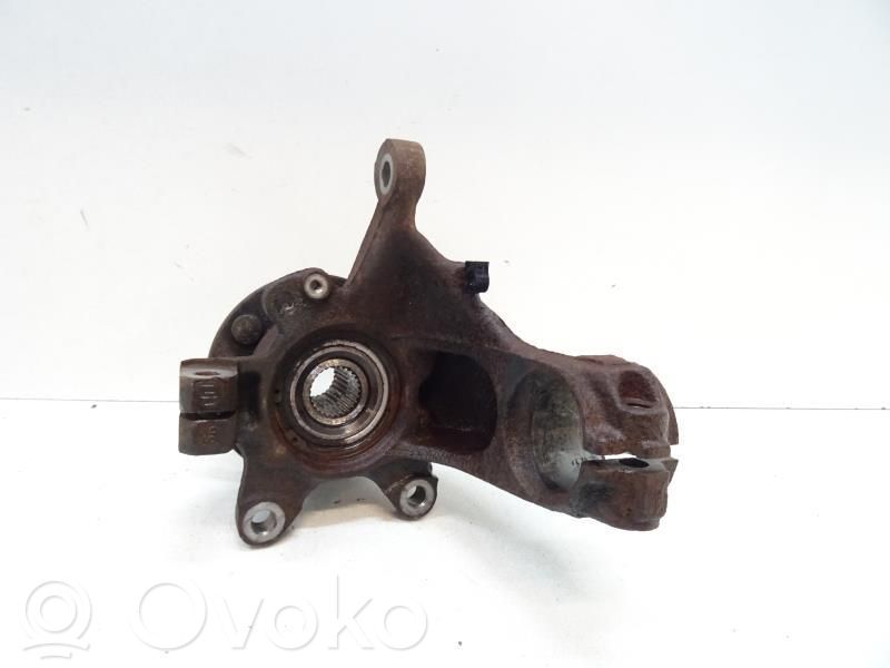 Ford Mondeo MK II Mangueta de dirección de rueda delantera 