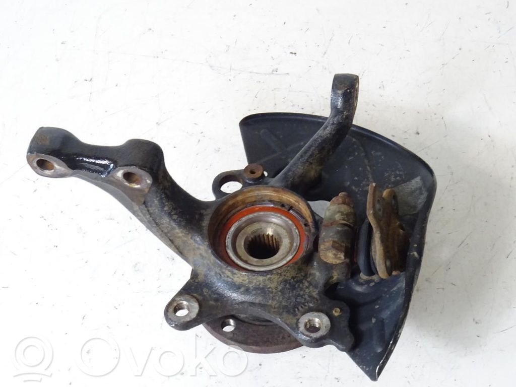 Volkswagen PASSAT B4 Achsschenkel vorne 