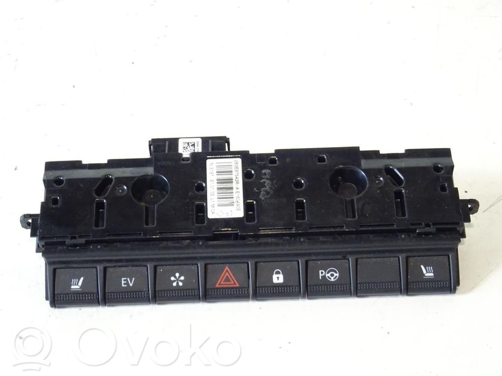 Renault Arkana Botón interruptor de luz de peligro 
