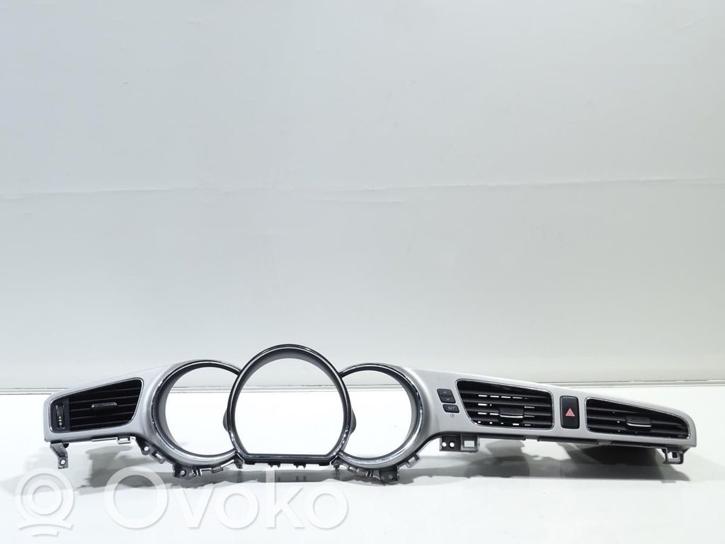 KIA Ceed Centrinės oro grotelės 