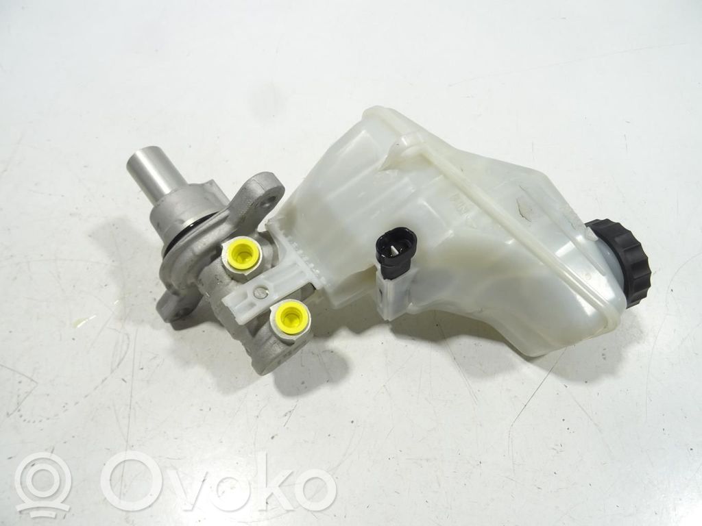 Opel Corsa E Pääjarrusylinteri 