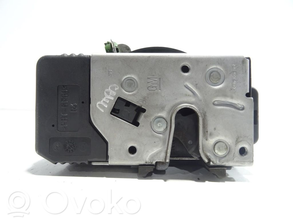 Opel Corsa C Etuoven lukko 