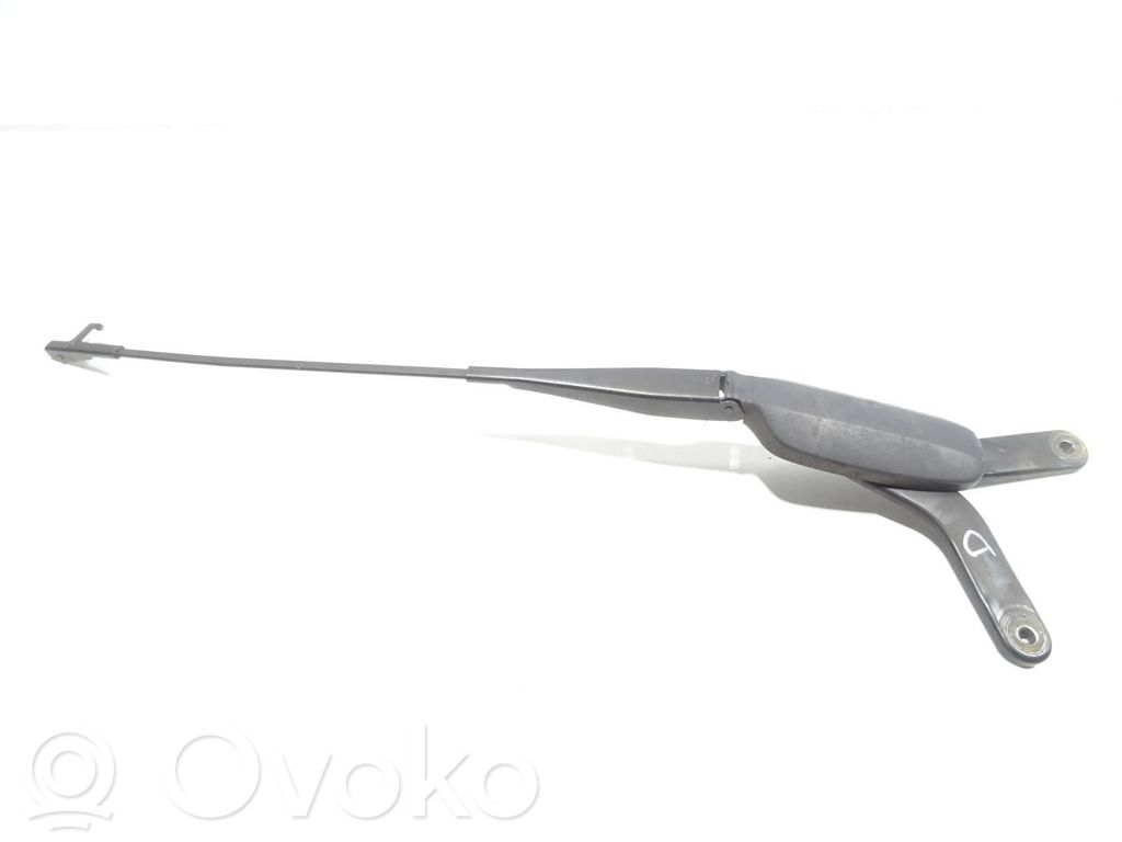 Ford C-MAX I Front wiper blade arm 