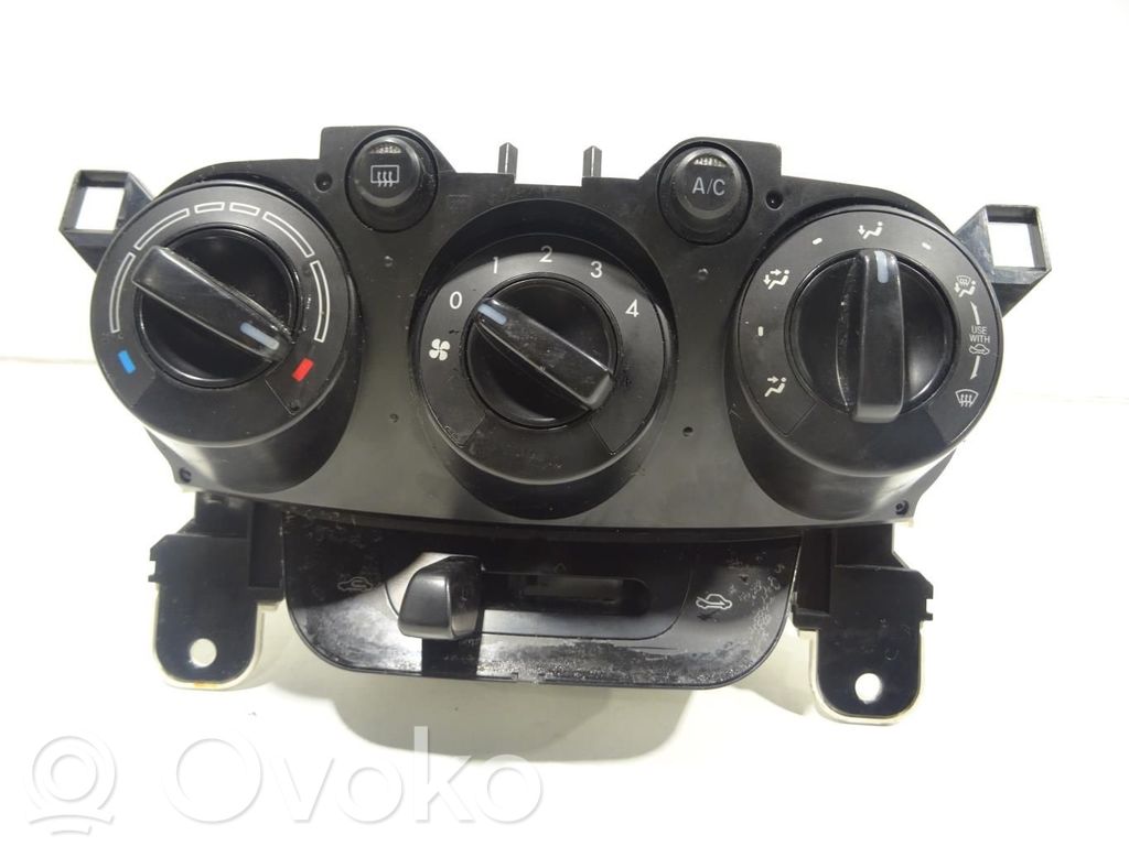 Mazda 2 Climate control unit 