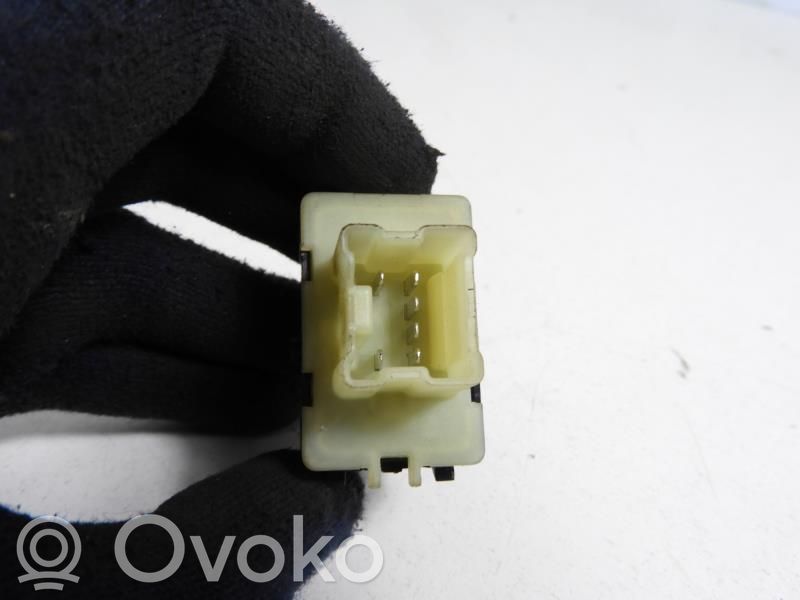 Dacia Sandero Electric window control switch 