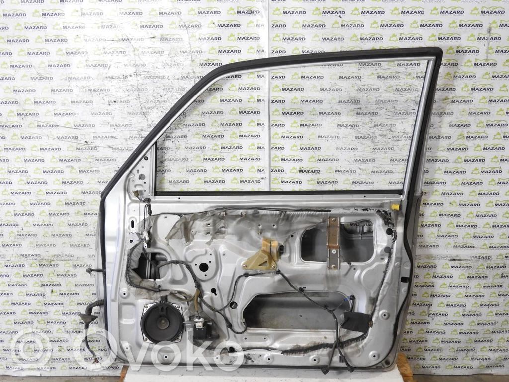 Mitsubishi Pajero Puerta delantera 