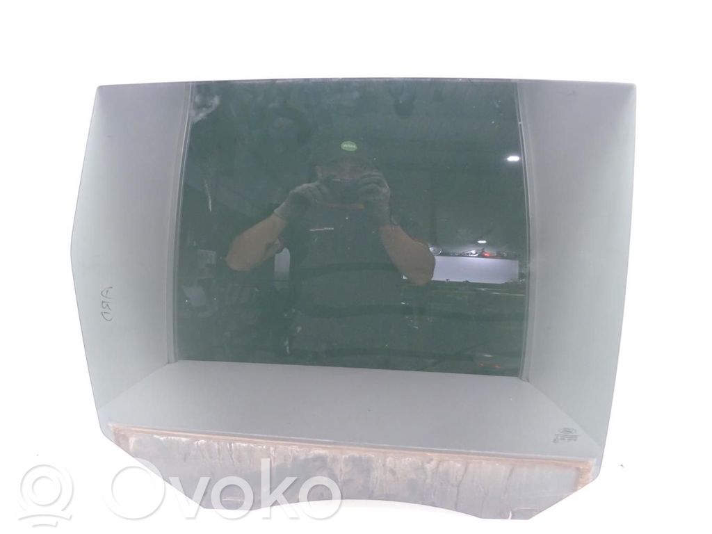 Ford C-MAX I Luna de la puerta trasera 