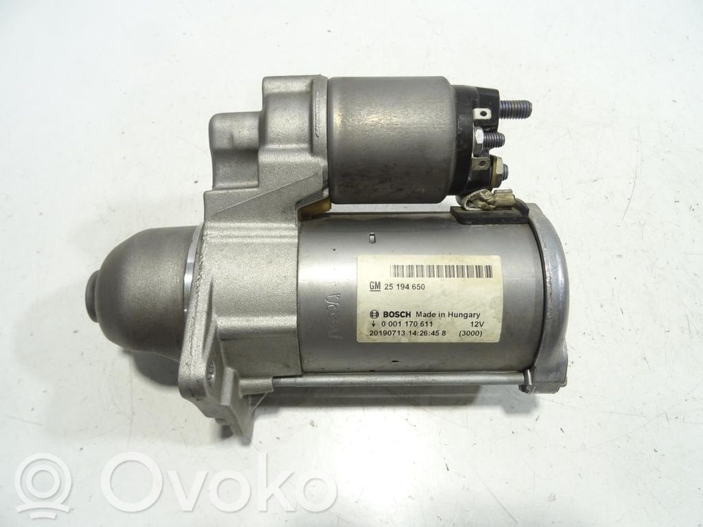 Opel Corsa E Rozrusznik 