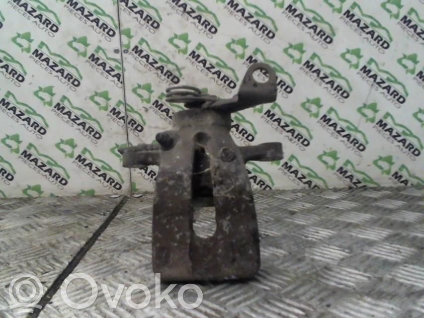 Tylny zacisk hamulcowy   77364540