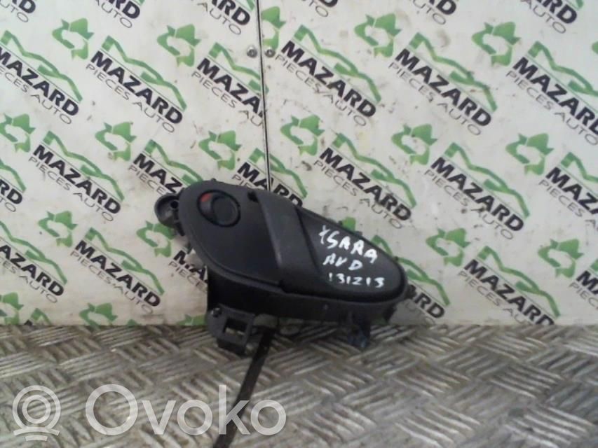 Citroen Xsara Manecilla interna puerta delantera 
