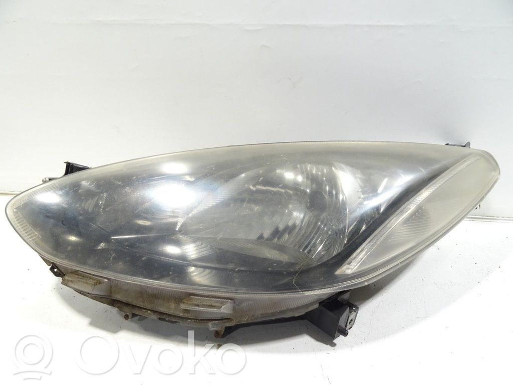 Mazda 2 Headlight/headlamp 
