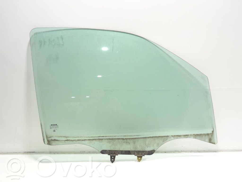 Nissan Pathfinder R51 Szyba drzwi przednich 