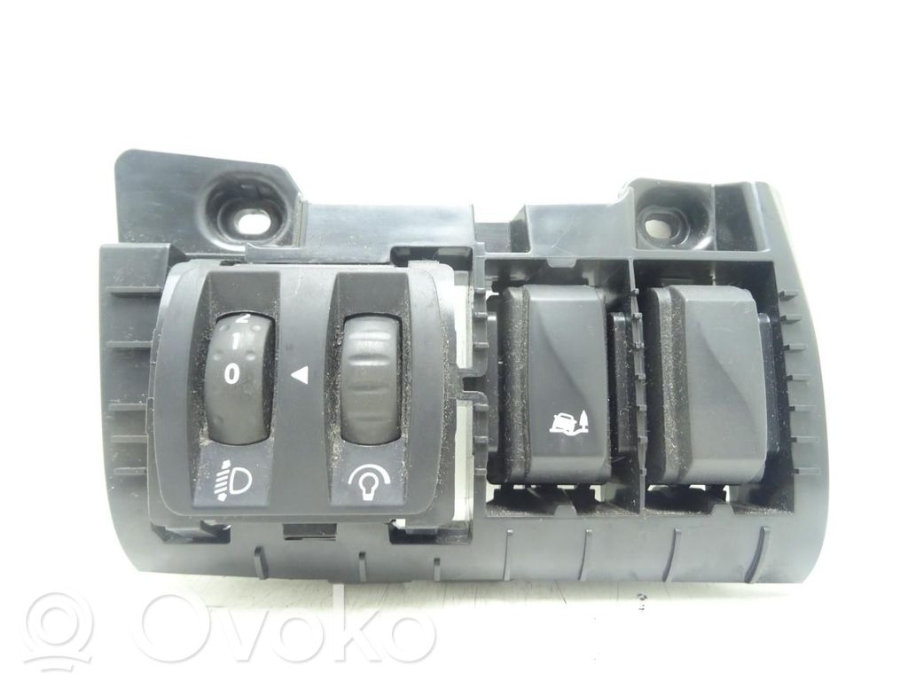 Opel Vivaro Headlight level height control switch 
