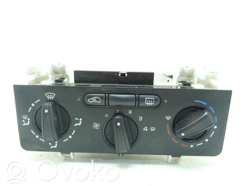 Citroen C2 Climate control unit 
