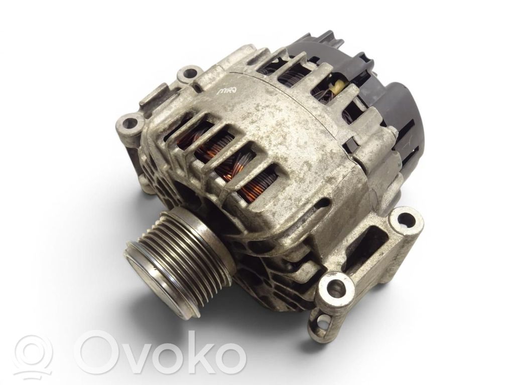 Volkswagen Golf VII Generator/alternator 