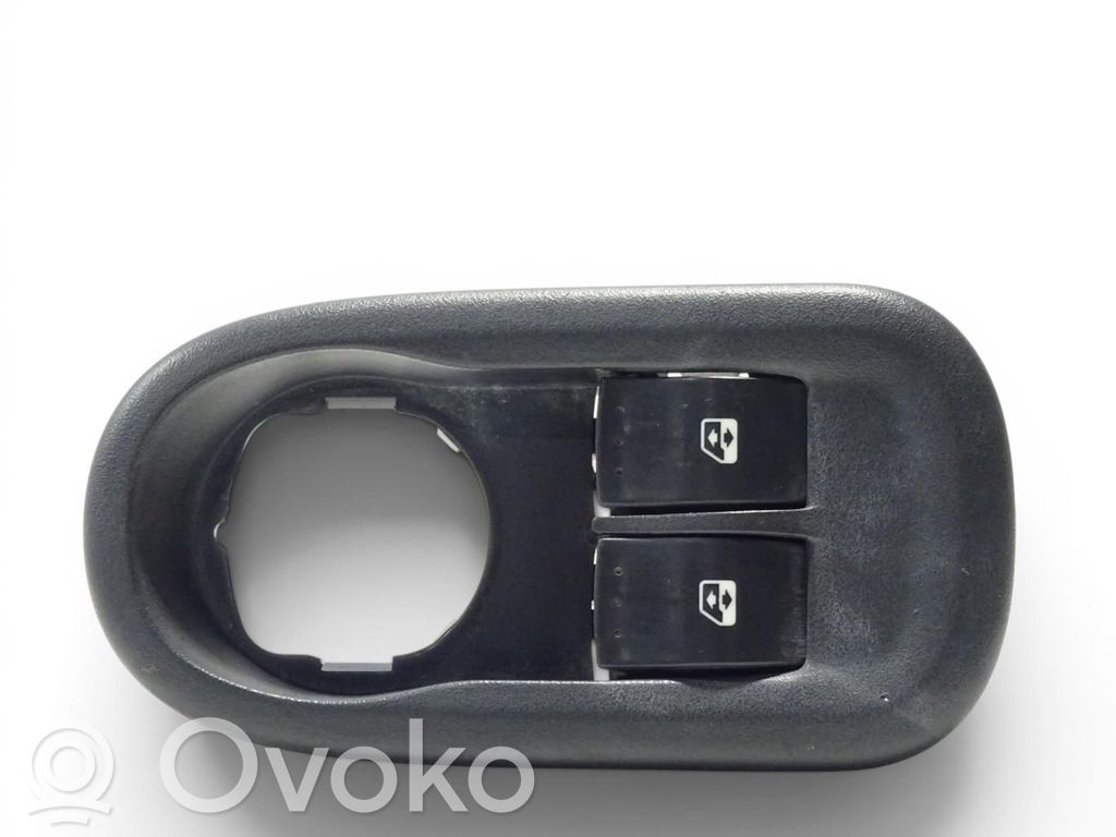 Renault Master III Electric window control switch 