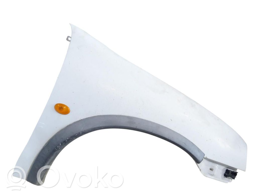 Opel Corsa B Sparnas 