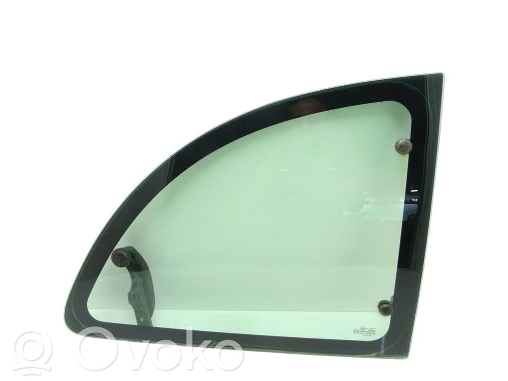 Rear side window   1086541