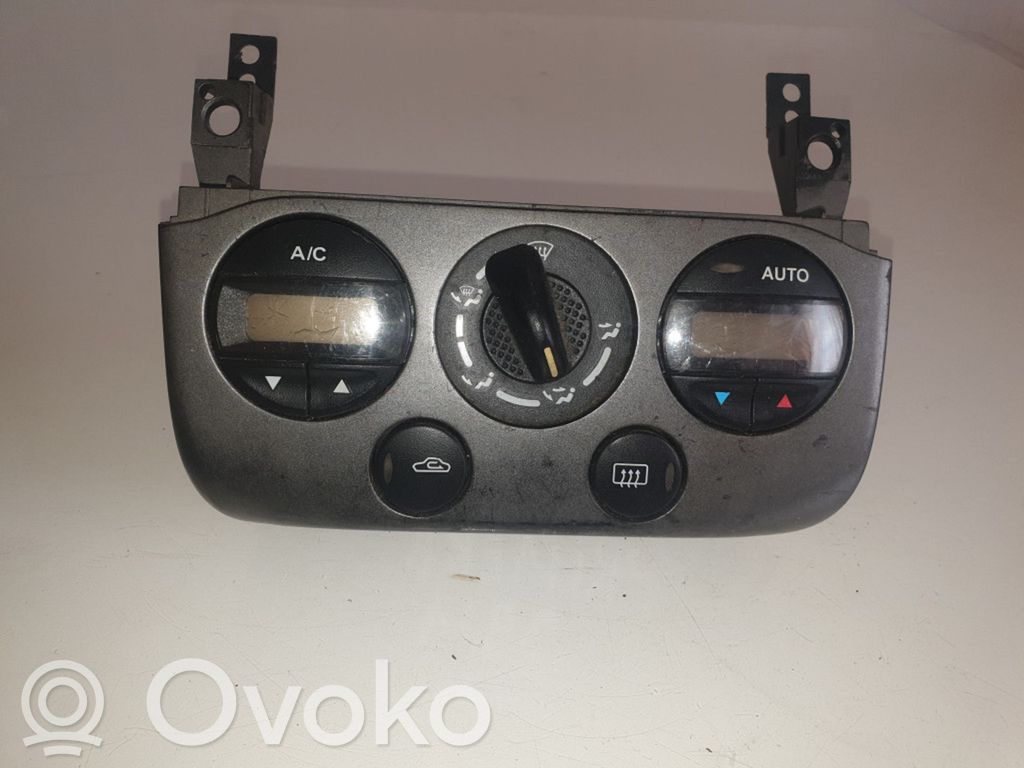 Nissan Primera Climate control unit 