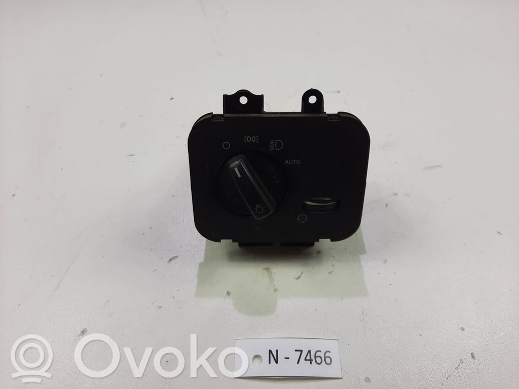 Land Rover Discovery 3 - LR3 Light switch 