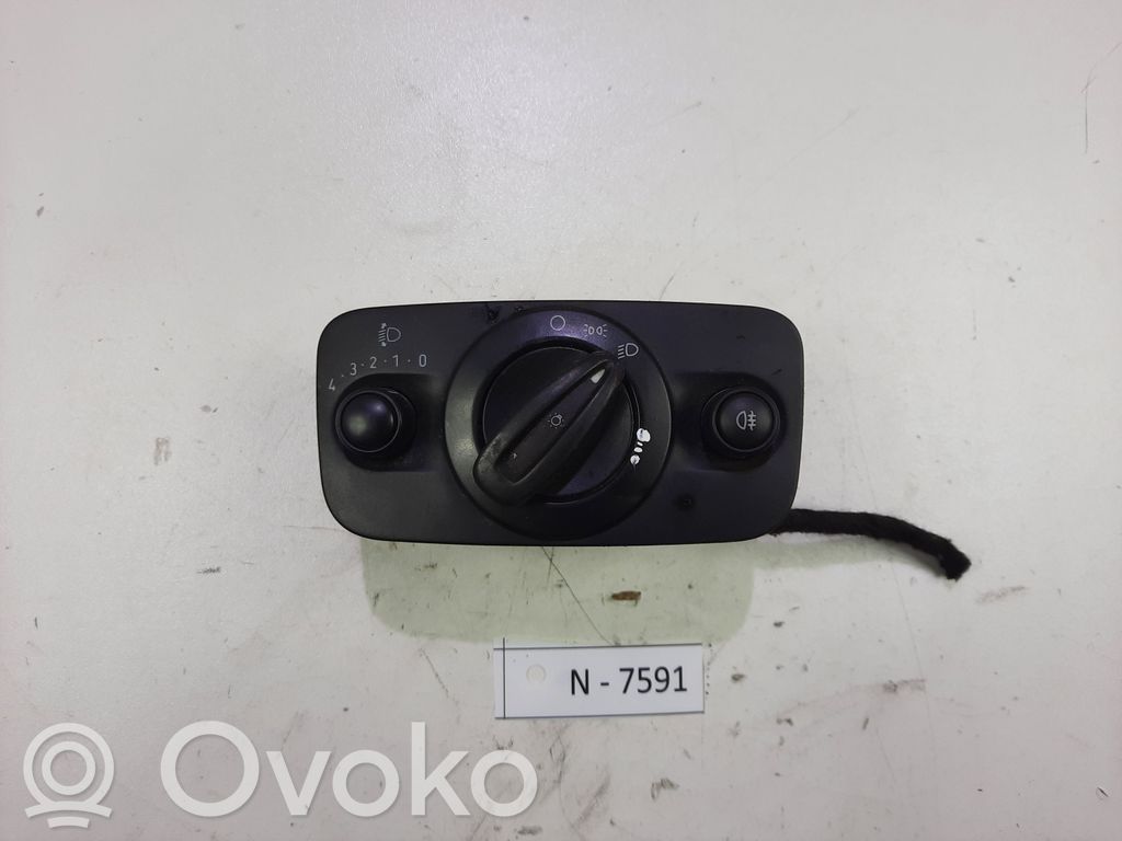 Ford Fiesta Light switch 