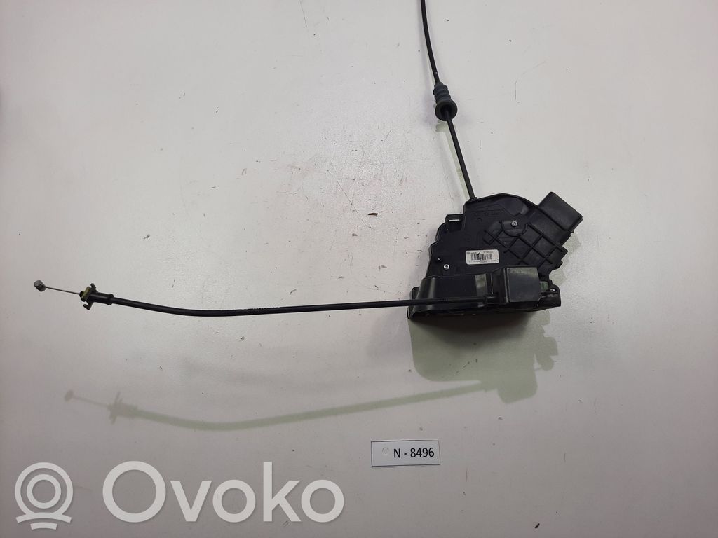 Volvo C30 Front door lock 