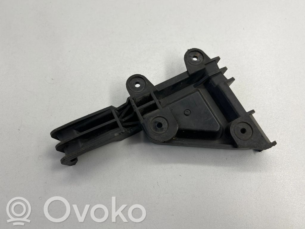 Audi 80 90 S2 B4 Front bumper mounting bracket 