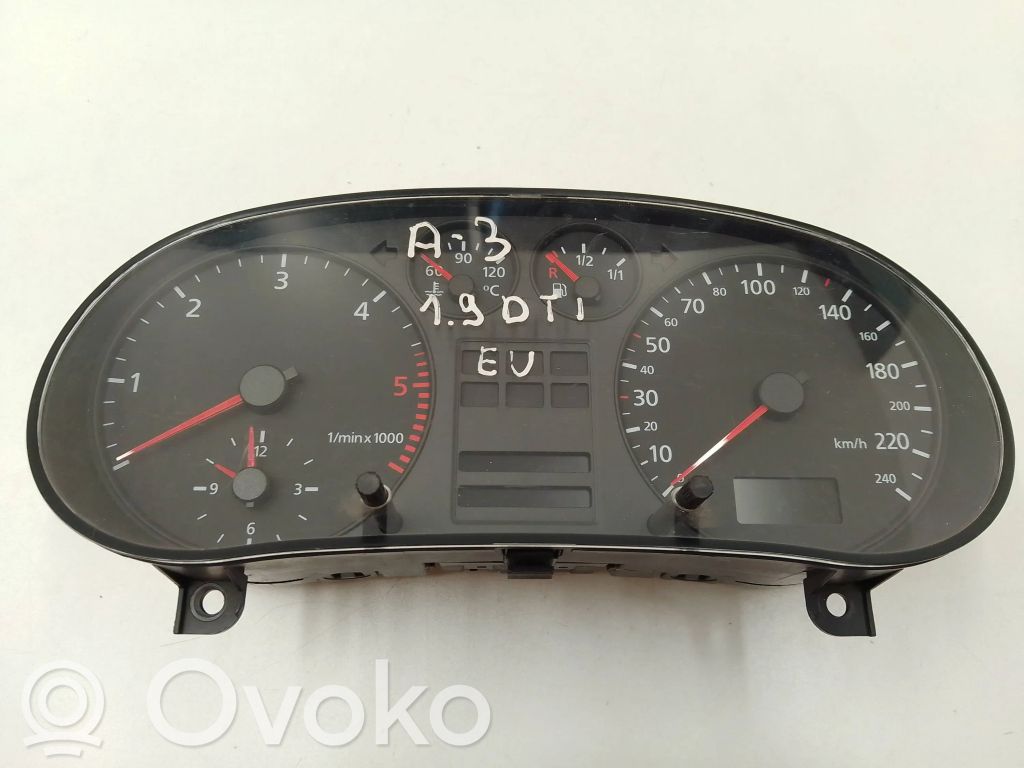 Audi A3 S3 8L Speedometer (instrument cluster) 