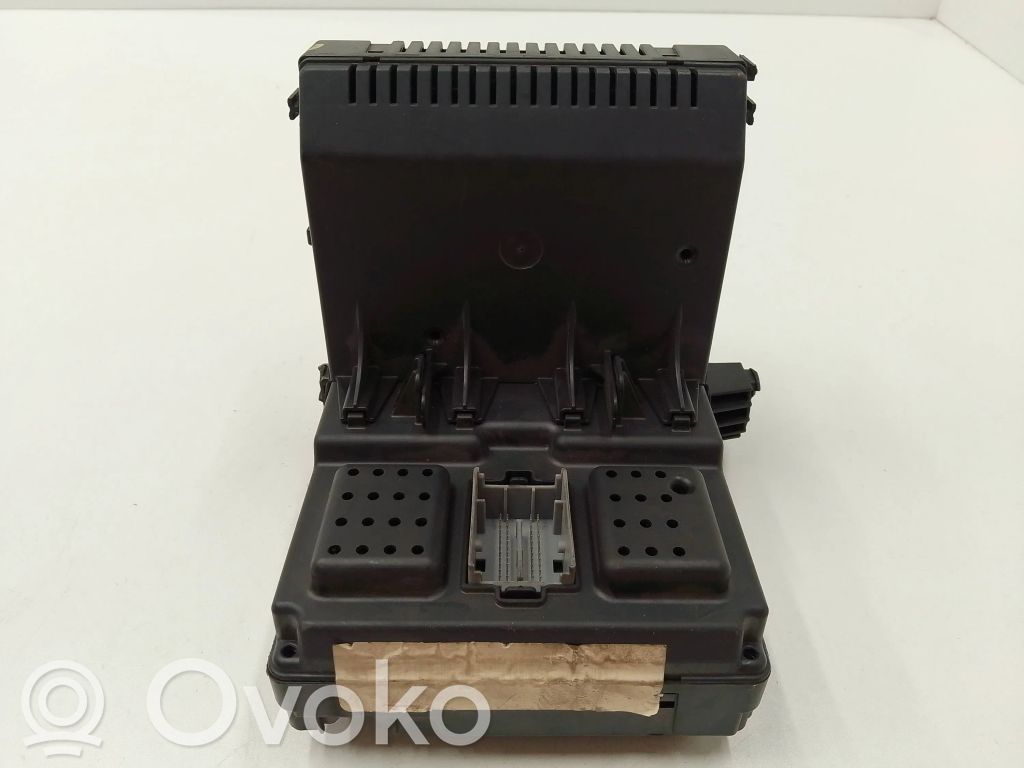 Volvo S60 Fuse module 