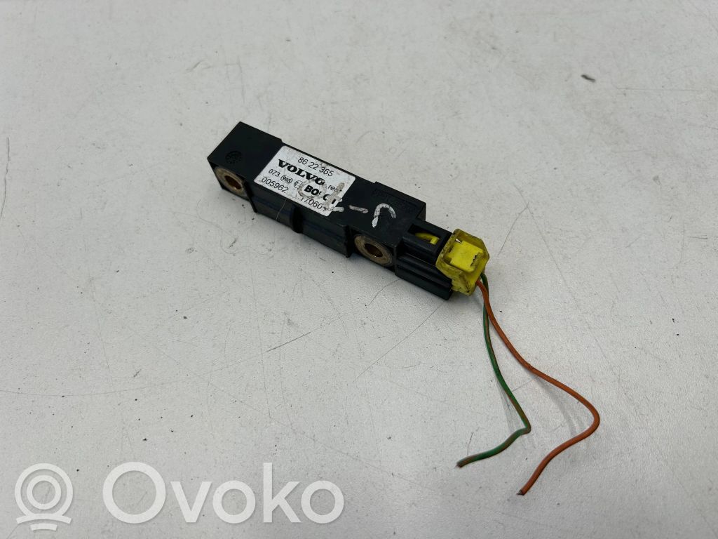 Volvo S70  V70  V70 XC Senzor impact/declanșare airbag 