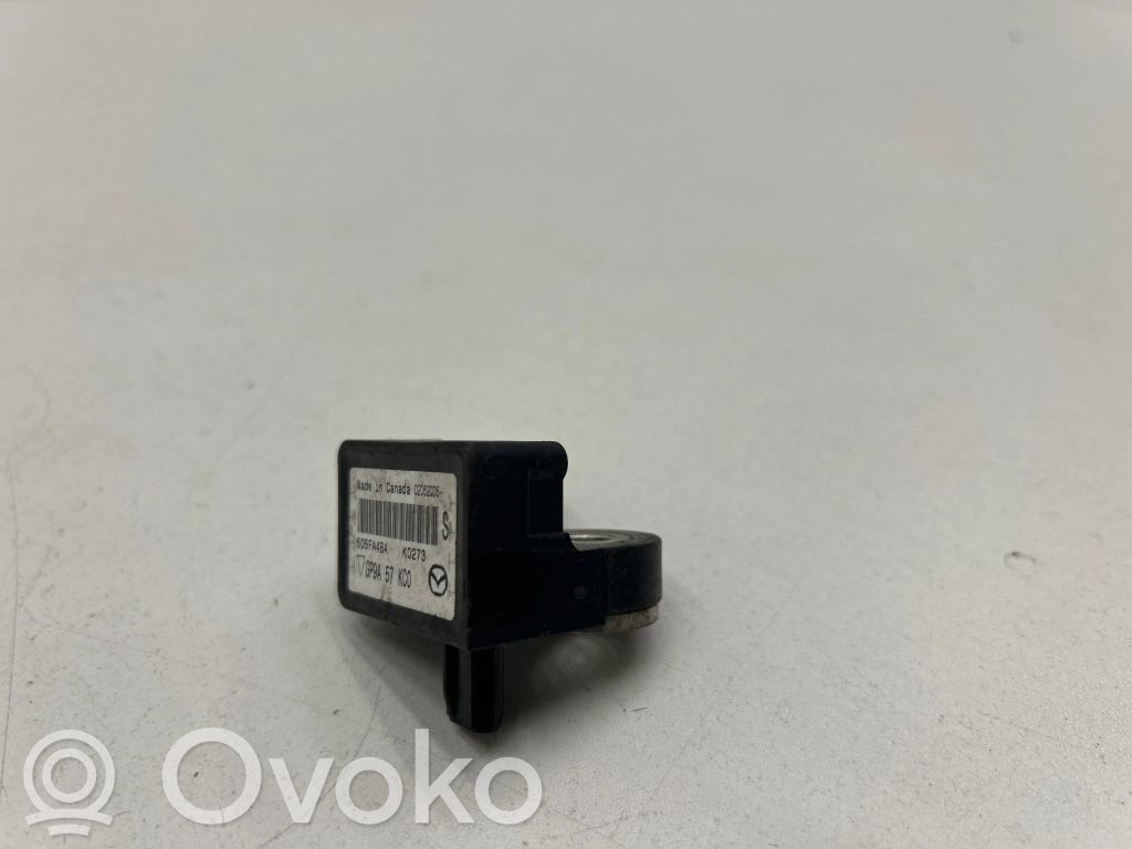 Czujnik uderzenia Airbag   GP9A57KC0,605FA4BA,02062006
