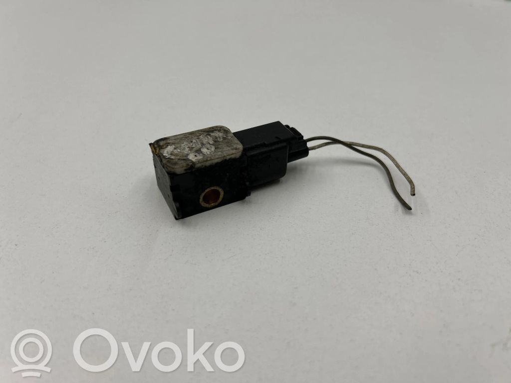 Ford Focus C-MAX Airbag deployment crash/impact sensor 