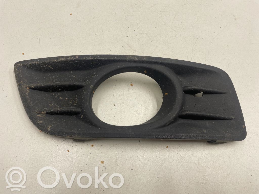 Volvo V50 Etusumuvalon ritilä 